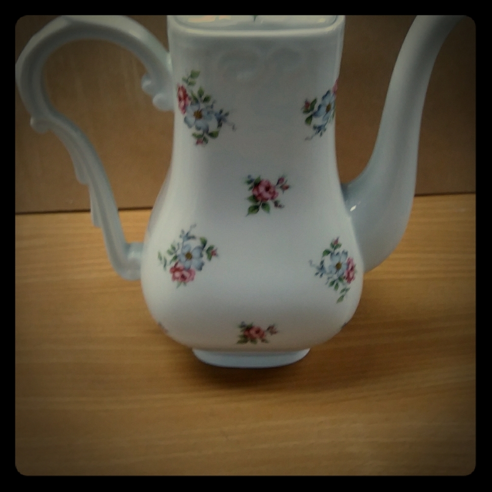 Princess House rose gold coffee pot